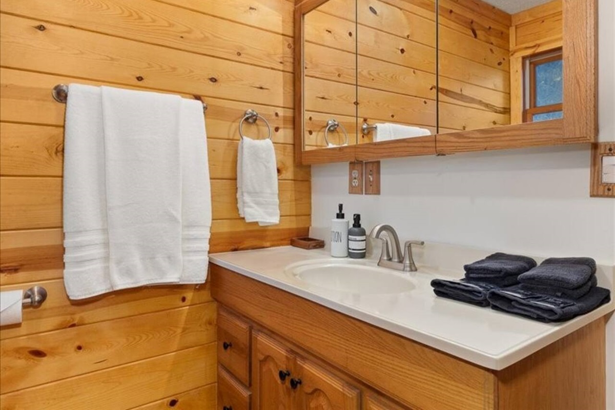 Master Suite Private Bathroom