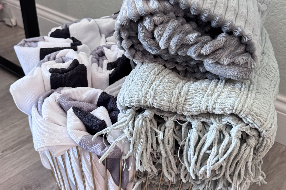 No need to pack pool towels or extra throw blankets. We provide the extras.