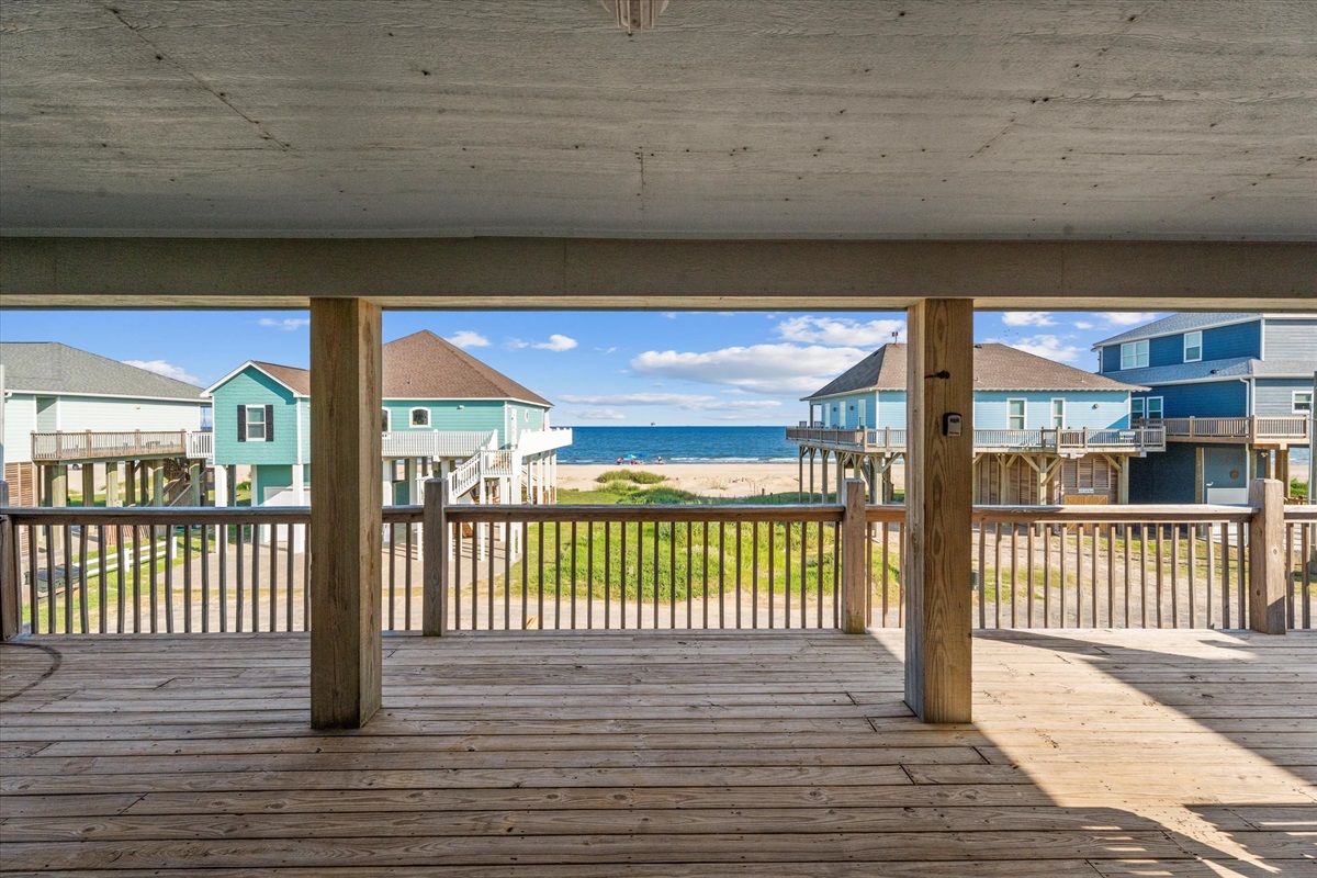 21743e35511640e699778c47e88c8003 Large | Beachhouse | Texas | TX | Vacation Homes | Galveston | Crystal Beach | Kokomo | Breezy Days | Beachfront Elegance | Sunrise Serenity | Southern Sands Property Management, LLC