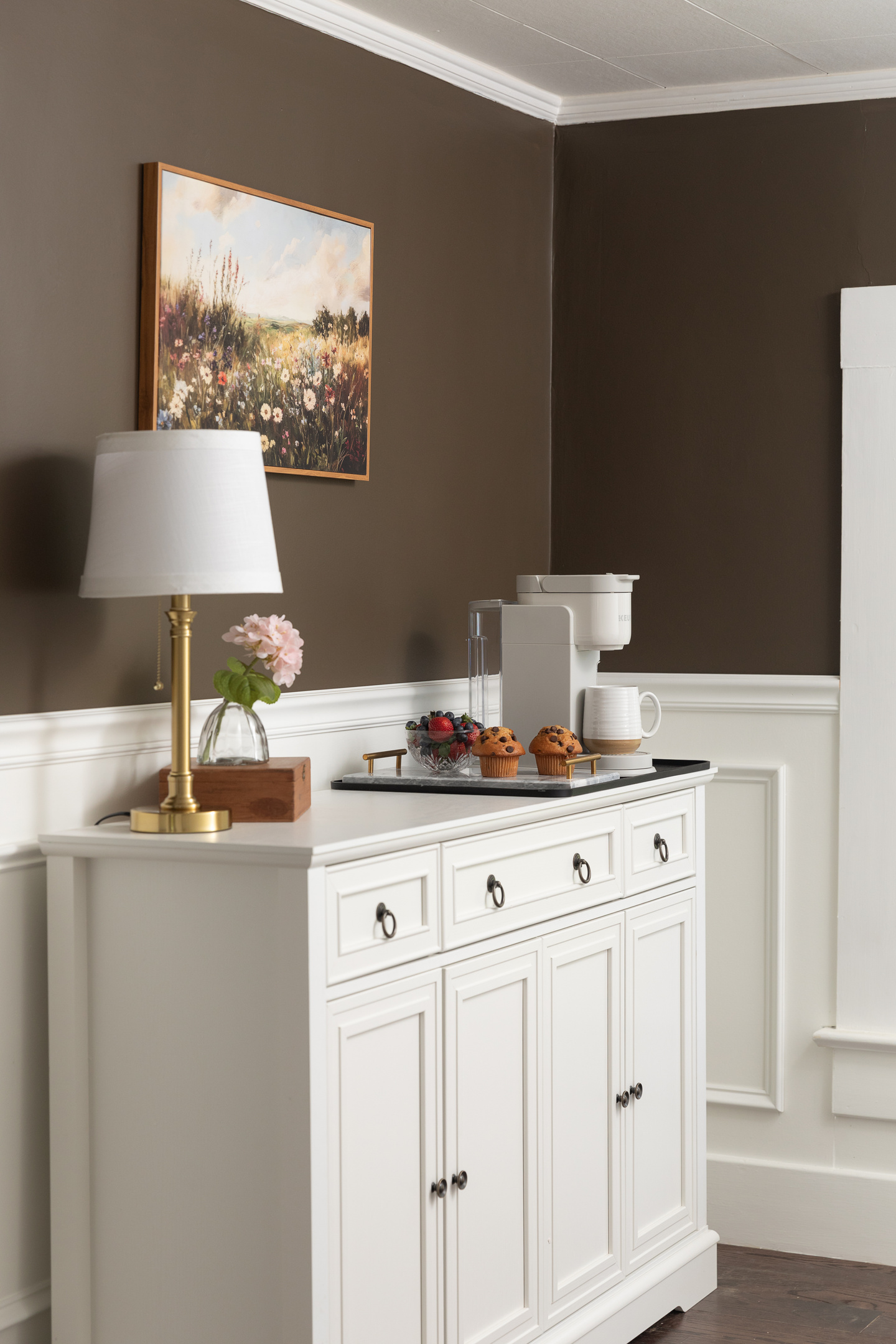 Start your day at our upstairs coffee bar just steps from the bedrooms. Brew a fresh cup, ease into the morning, and enjoy a quiet moment before the day’s adventures. 