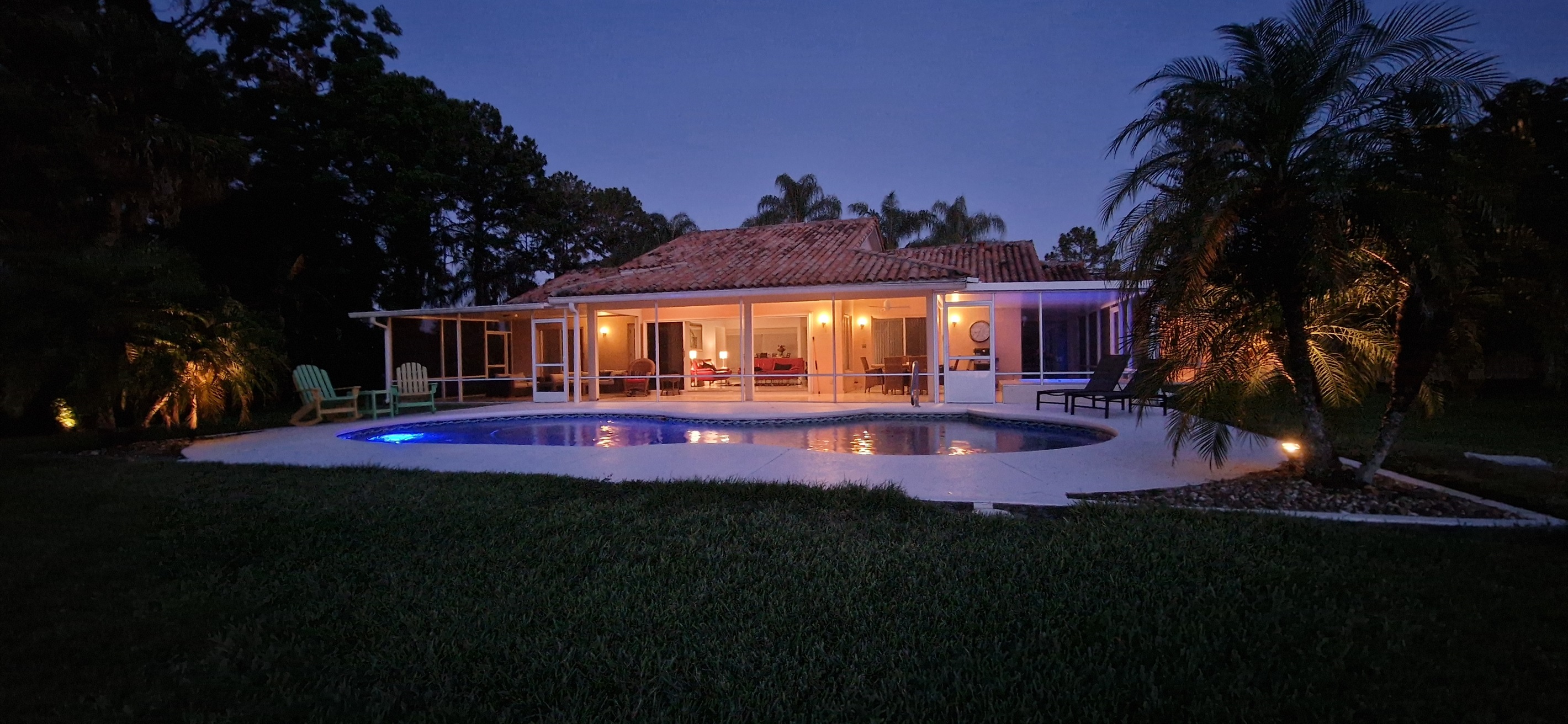 Evening view of pool and lanai