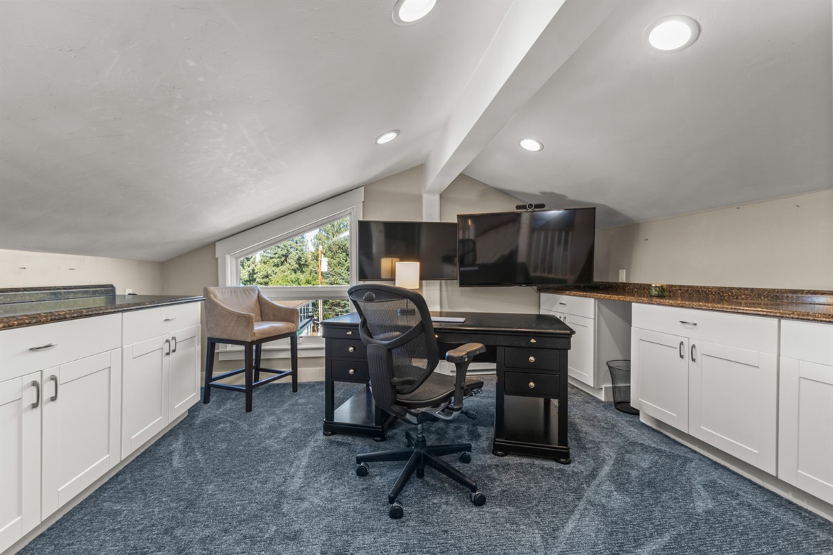 Loft | Home Office