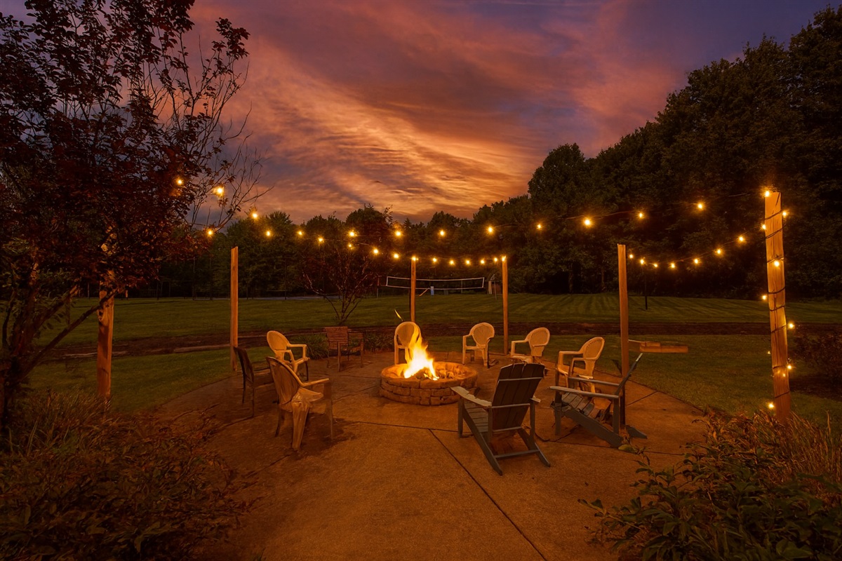 "Our stay was amazing at Medina Mansion, the property is very spacious and accommodated our large group very well, I really recommend it." &mdash; Carla, September 2024