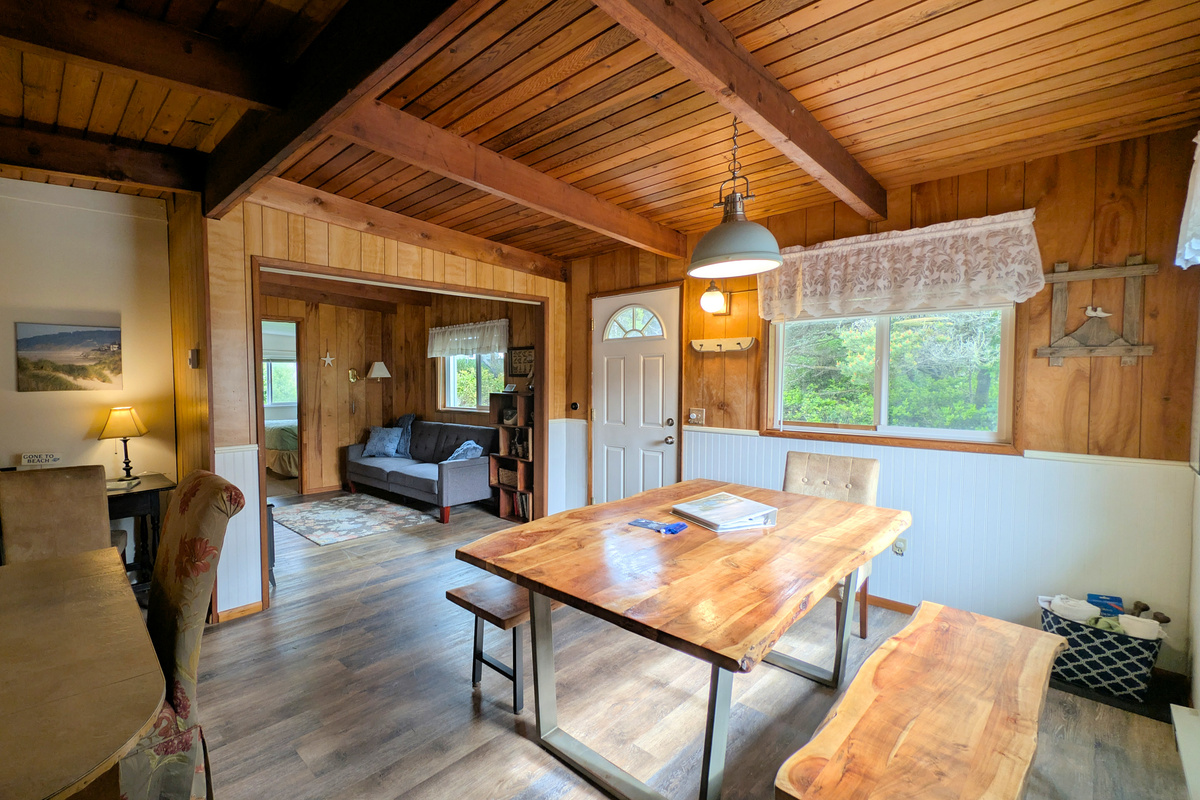 Dining room table for 6 - 2 chairs, 2 benches