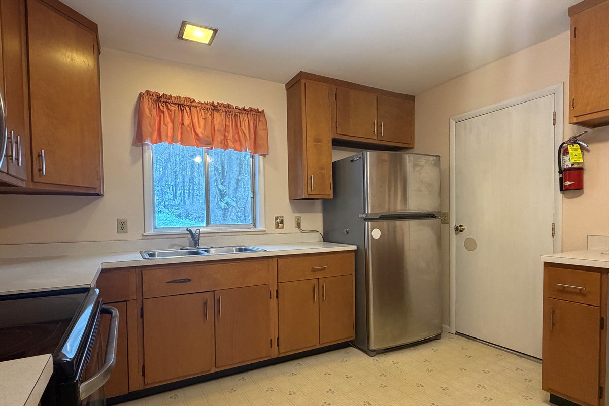 Kitchen with dishwasher