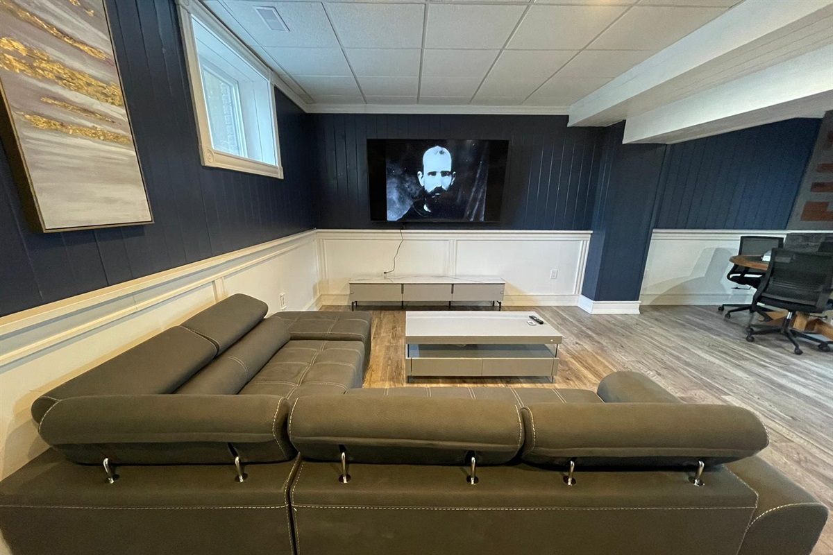 turns into double bed sleeps 2