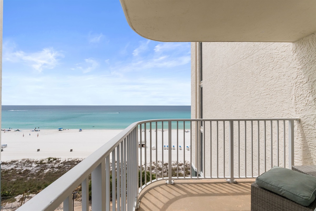 Balcony with Outdoor Seating