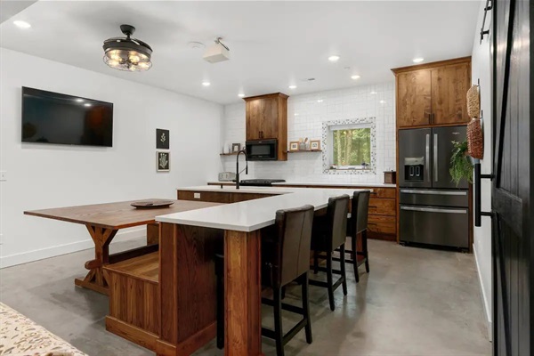 Main Floor Kitchen #2