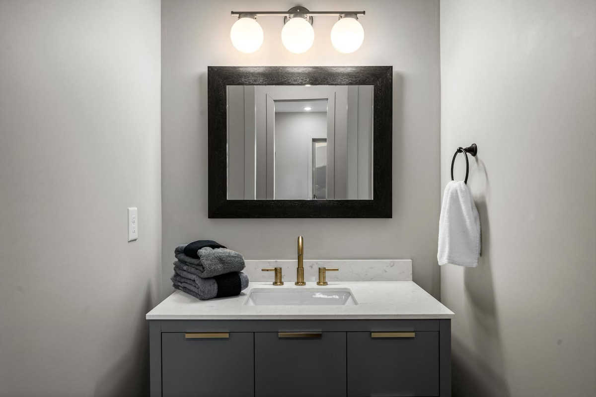 Entry Level - Bedroom 3-Bathroom