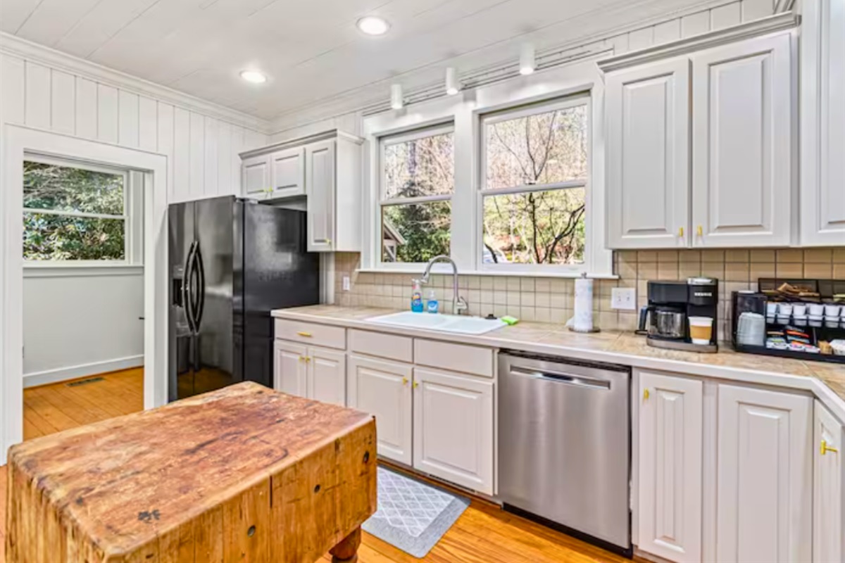 Brightly Lit and Fully Stocked Chef's Kitchen