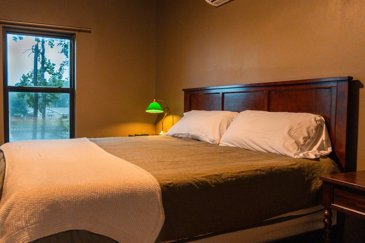 Master Bedroom w/ King Bed