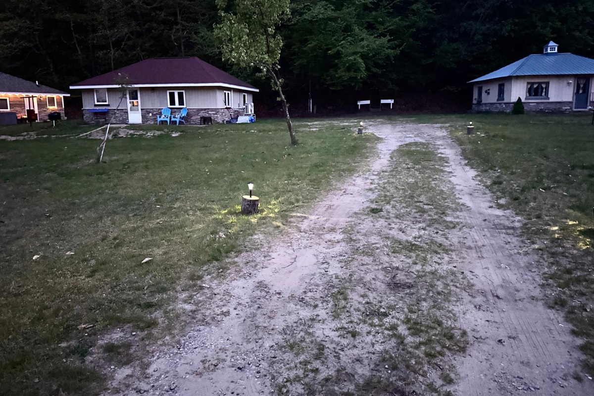 Duet Cottage - A peaceful, lighted driveway leads you straight to The Duet Cottage for an easy and welcoming arrival.