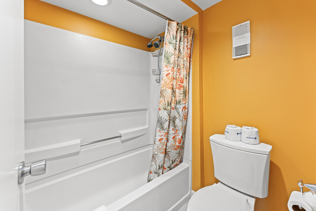 Main Bathroom with tub/shower, double sinks and makeup chair