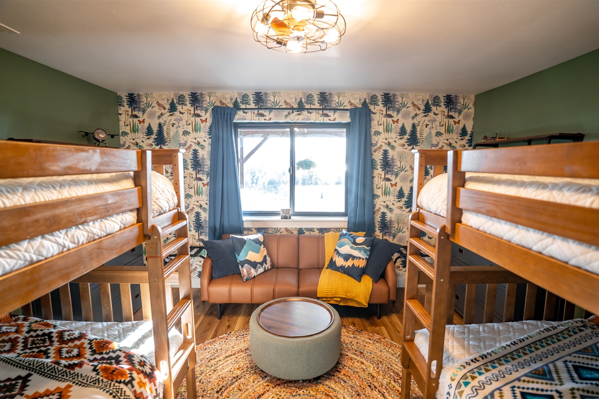 4 Full Size Beds, Plus a Futon