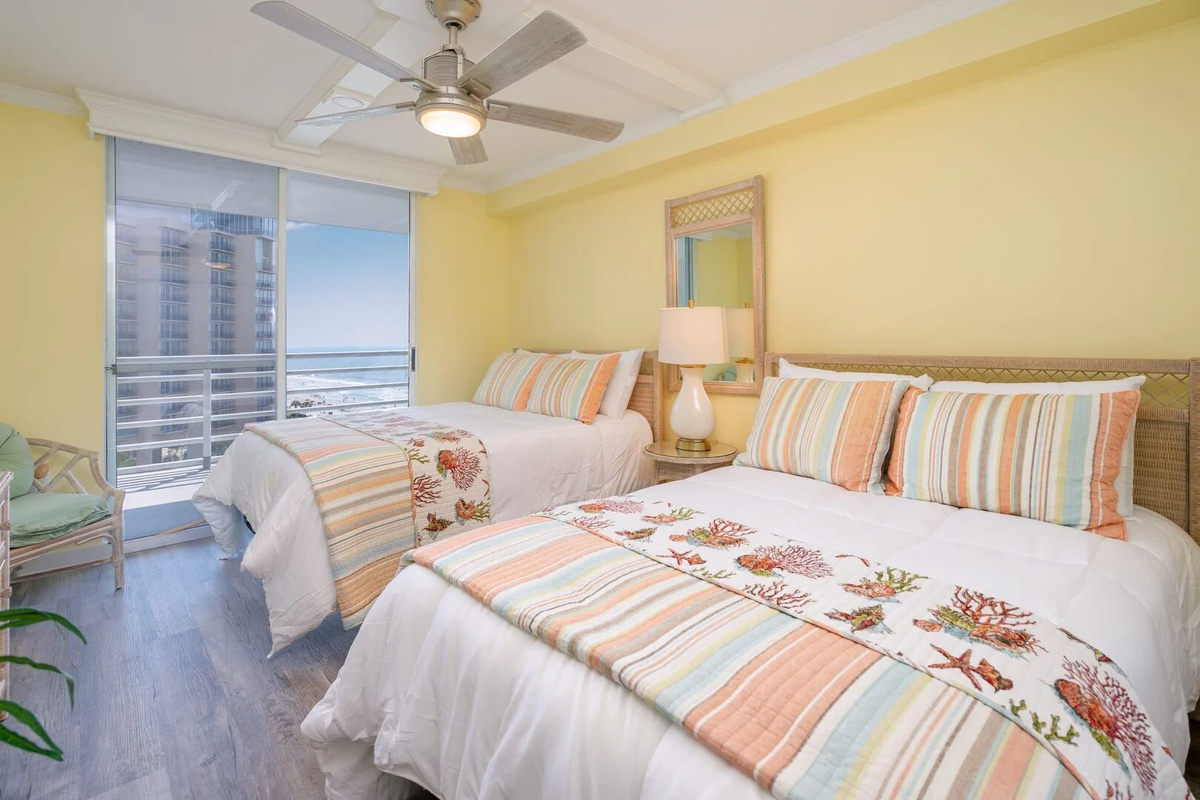 2nd Bedroom with Full beds and large TV and a VIEW!