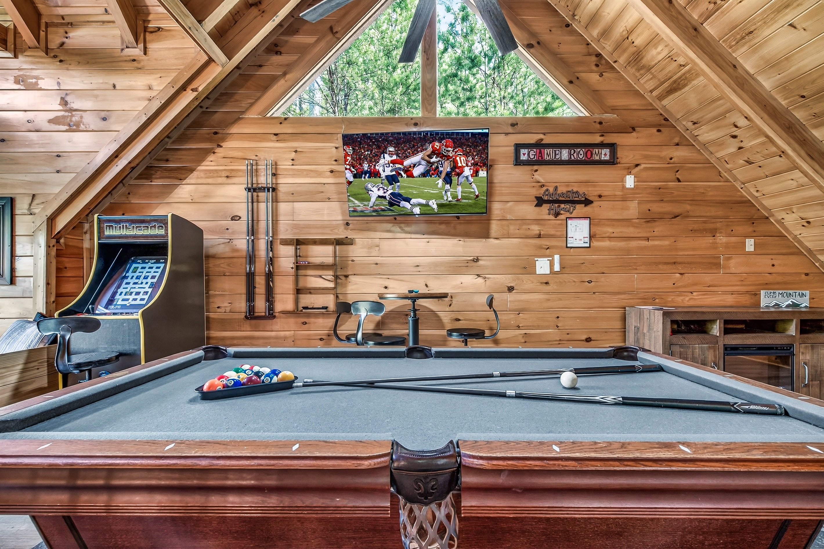 So much to do in the loft, will keep the little ones entertained for hours!