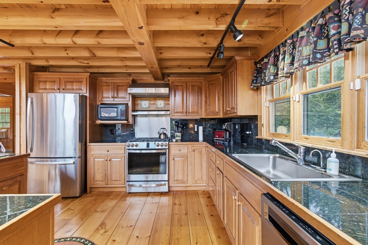 Fully equipped kitchen with everything you need for easy meals at home.