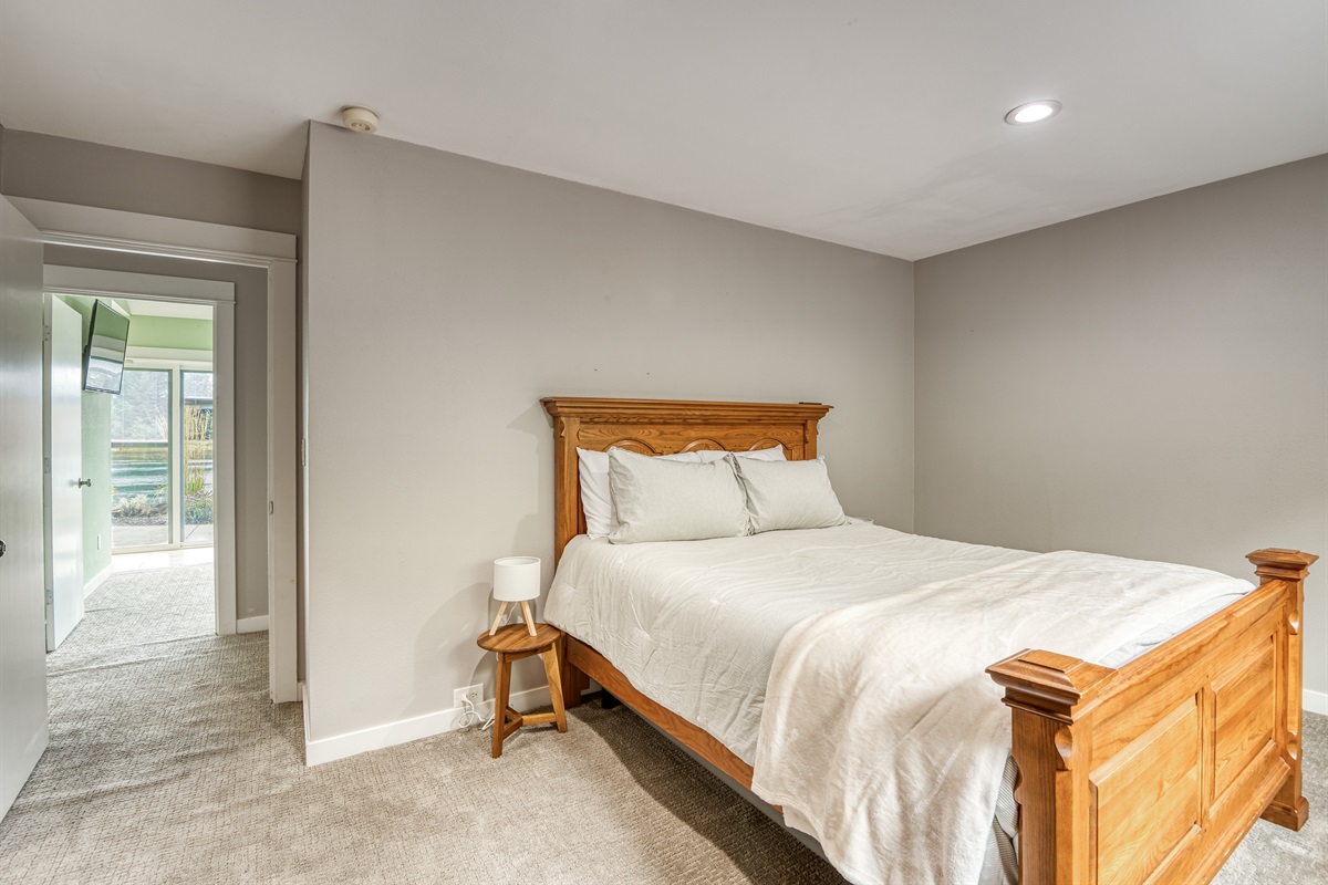 Queen Bed