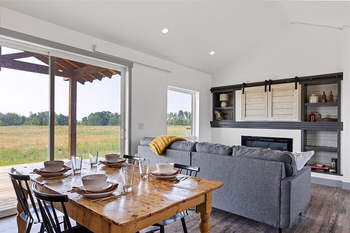 With a chic mountain-modern design to complement useful amenities, this home has plenty to offer any group.