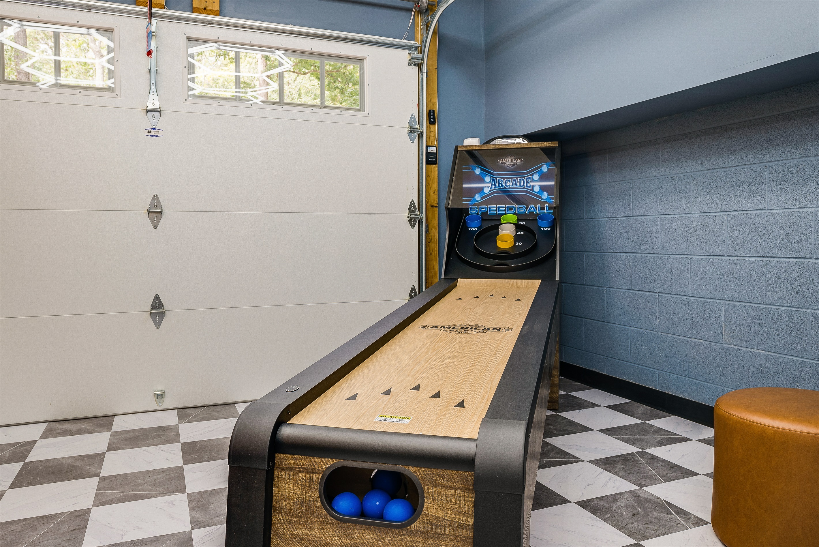 Classic Skee-Ball fun right at home – hours of entertainment