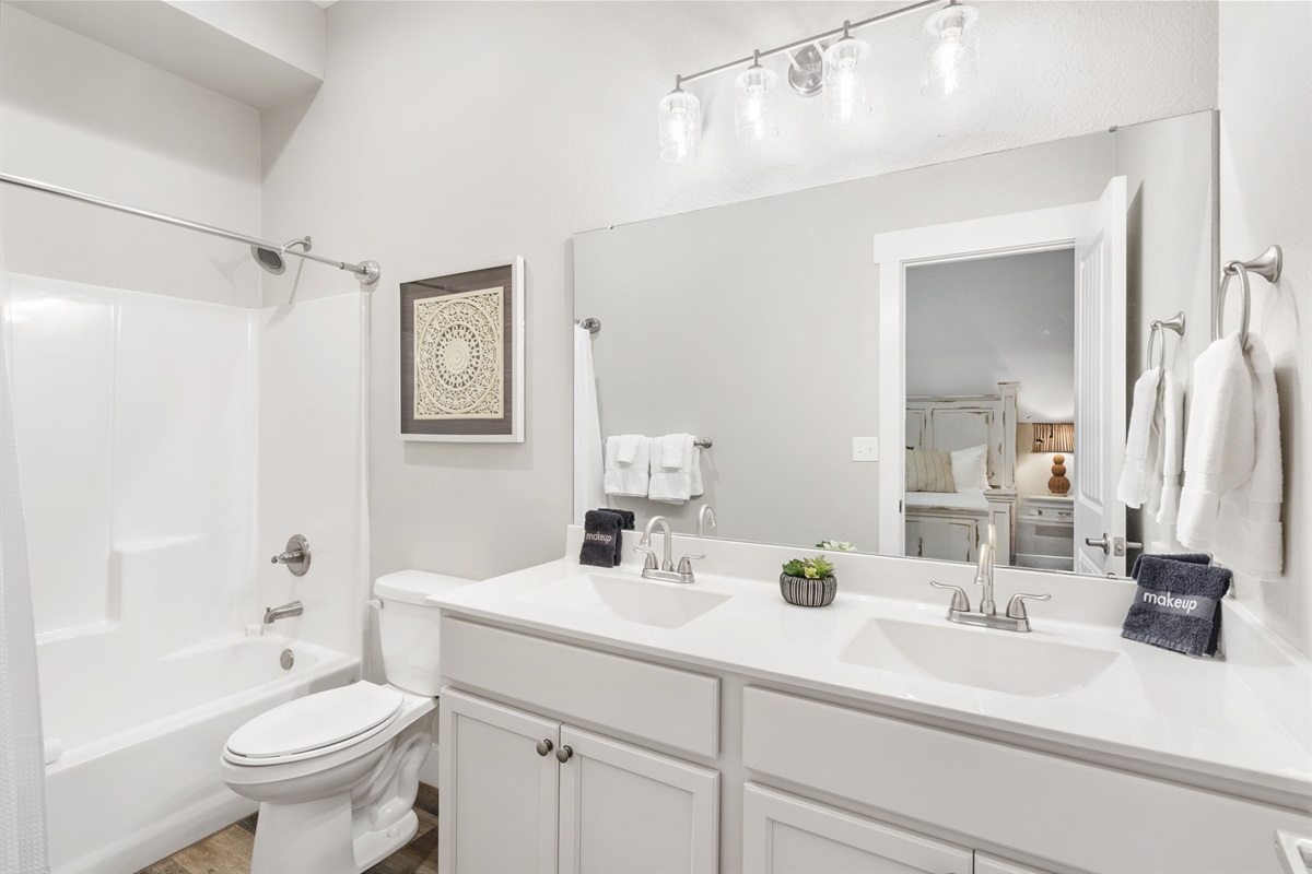 Lower level bedroom #2 ensuite bath