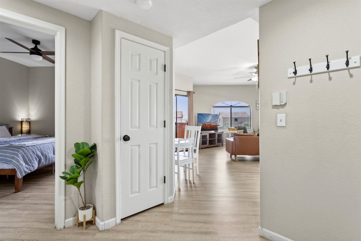 Desert Gem; 1BR Condo Near Stadium & Westgate — Desert Gem; 1BR Condo Near Stadium & Westgate, Phoenix, Arizona — photo 20