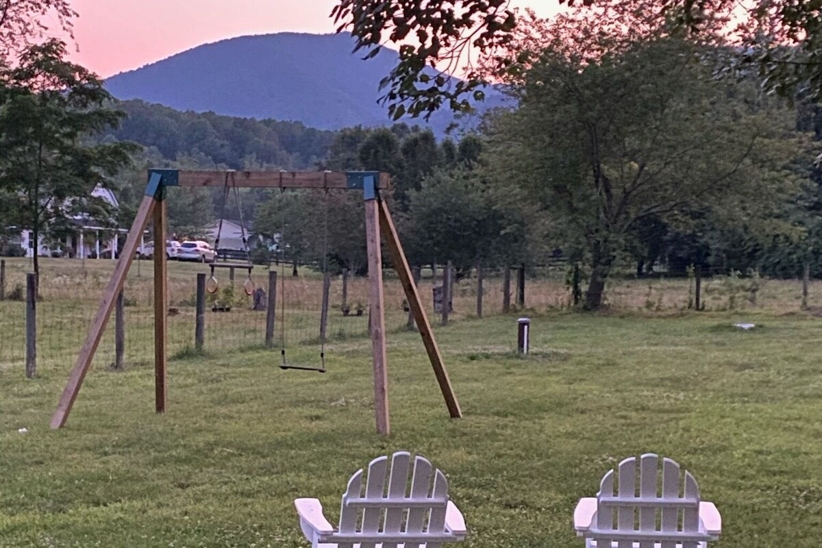 Swing set