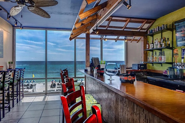 Onsite Waves Bar & Restaurant