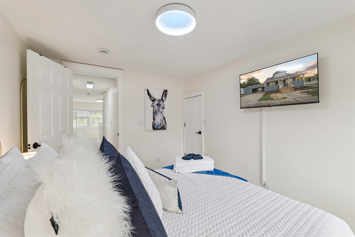 Elegant Queen Bedroom, the most comfortable mattress