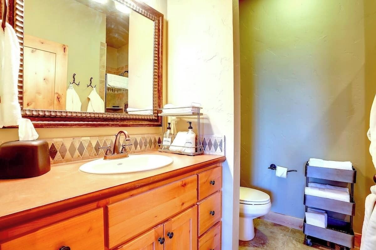 2nd bedroom bath with walk-in shower