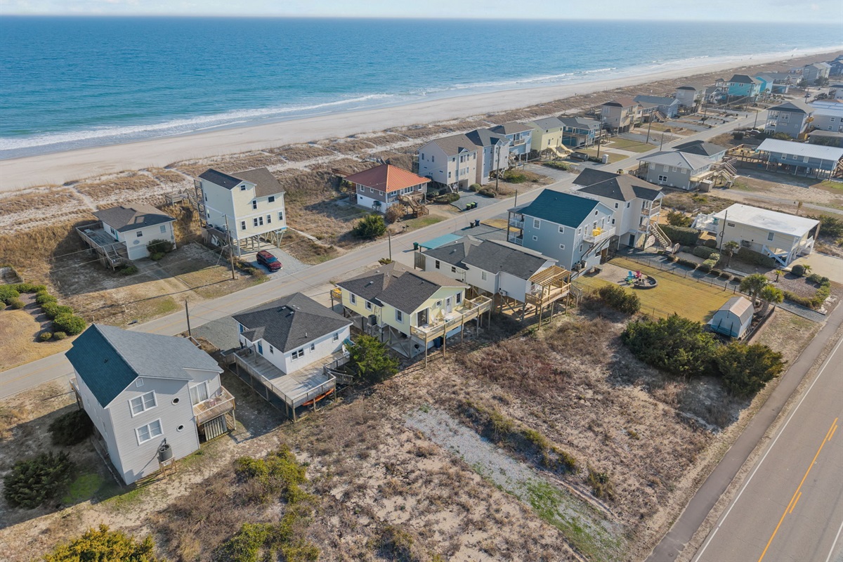 Oceanfront neighborhood with direct beach access