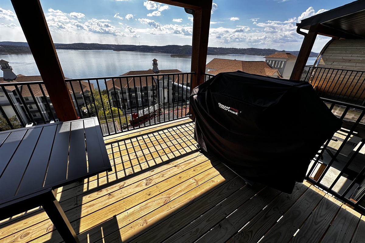 Grill on the upper deck