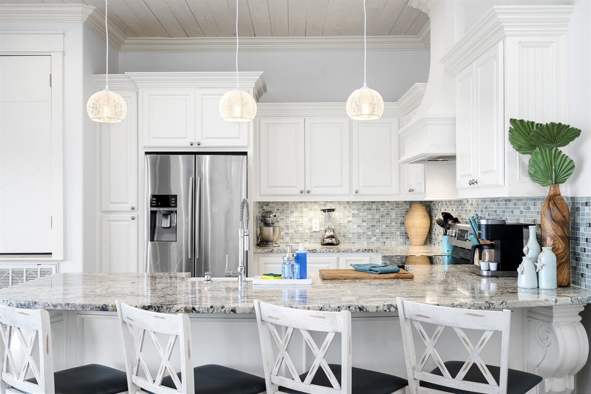 22946abdce3748ff8d49fce3b680e4bf Large | Beachhouse | Texas | TX | Vacation Homes | Galveston | Crystal Beach | Kokomo | Breezy Days | Beachfront Elegance | Sunrise Serenity | Southern Sands Property Management, LLC