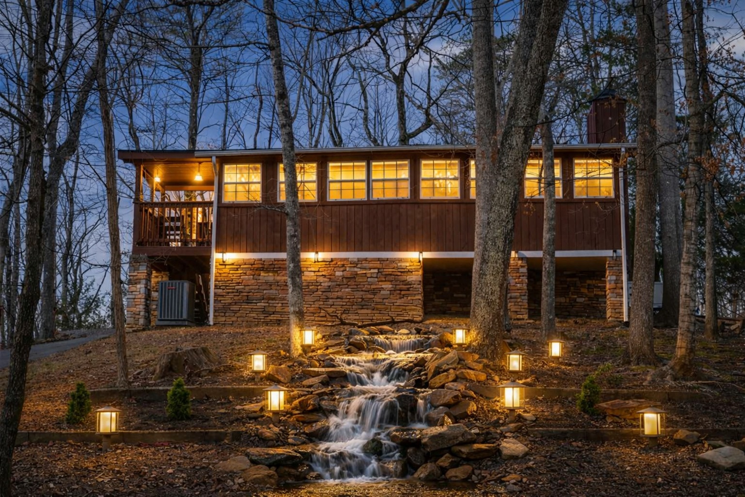 View of the back of Whiskey N Wine Ridge