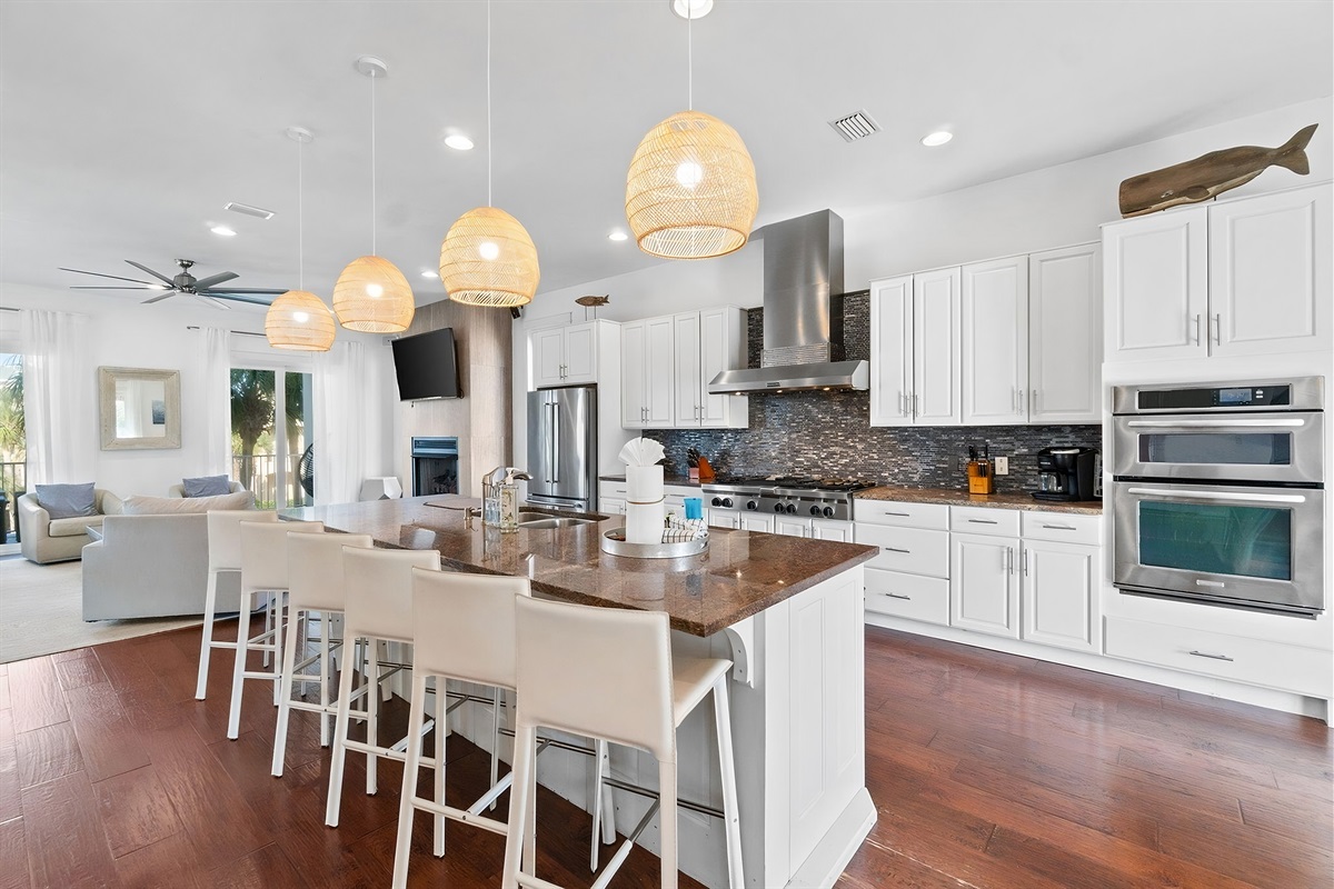 Kitchen/Breakfast Bar