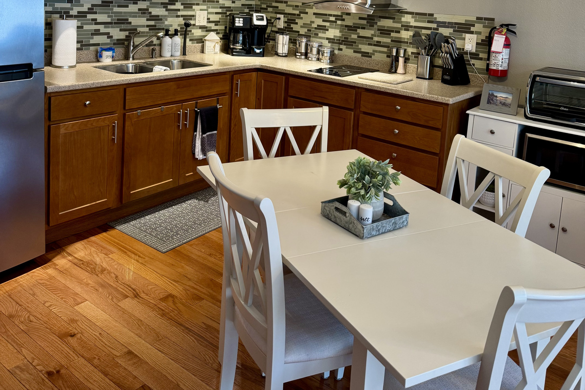 Kitchen, open concept high ceilings loft style kitchen living room 