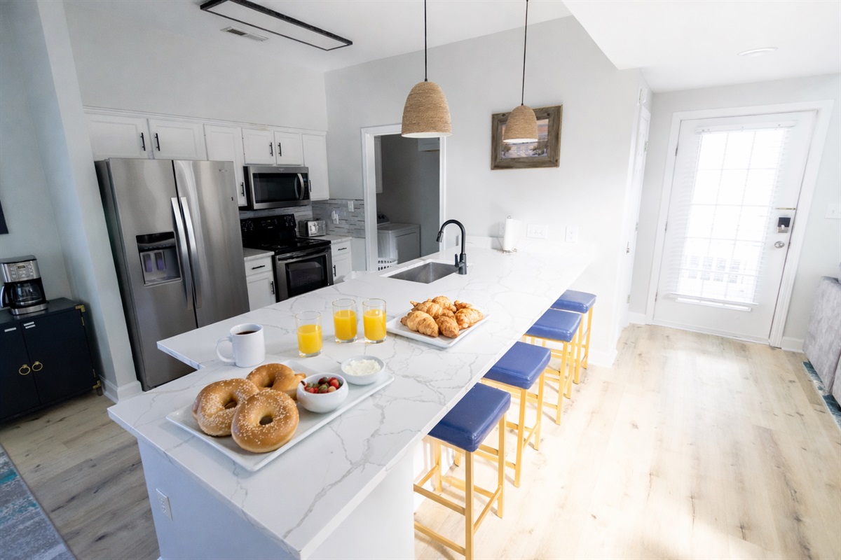 Slow mornings, fresh coffee and breakfast in the kitchen, The perfect start before the fun begins! (Check our guidebook for top local takeout favorites)