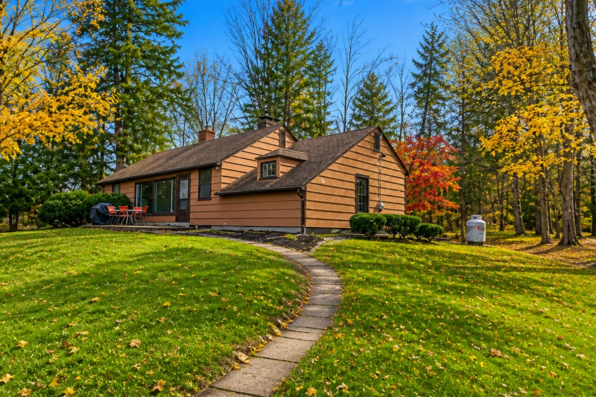 Secondary 2 bedroom home