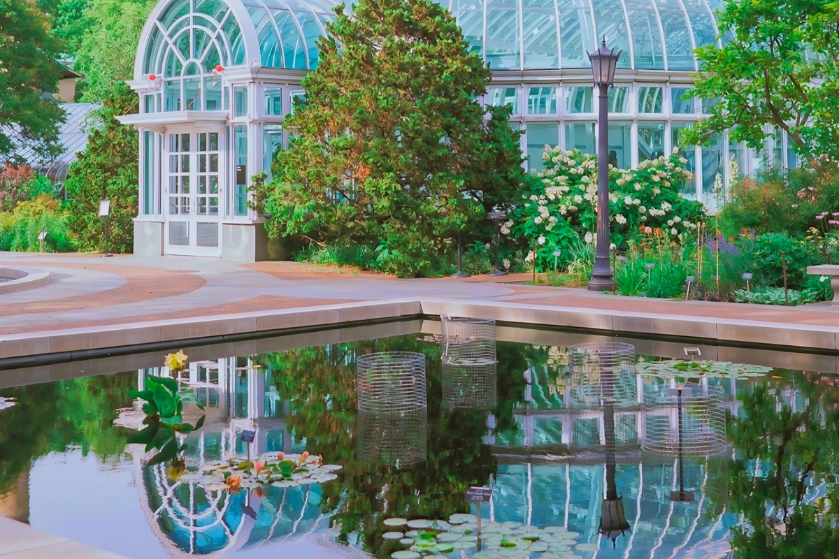 "My family and I stayed here for the weekend of my cousins wedding at Brooklyn Botanical Gardens. We are a family of 4 (with little kids, age 2 and 6) and my brother and his teenage daughter stayed with us also. This house was really great." Nina S. 9/2025