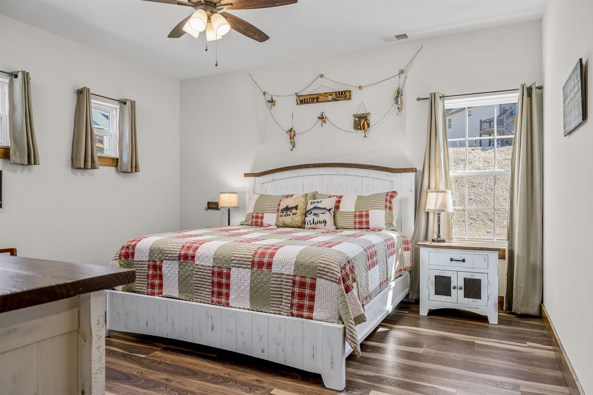 Upper level: Gilbert Blythe room with King bed. Bathroom located in hall, shared with Matthew Cuthbert room.