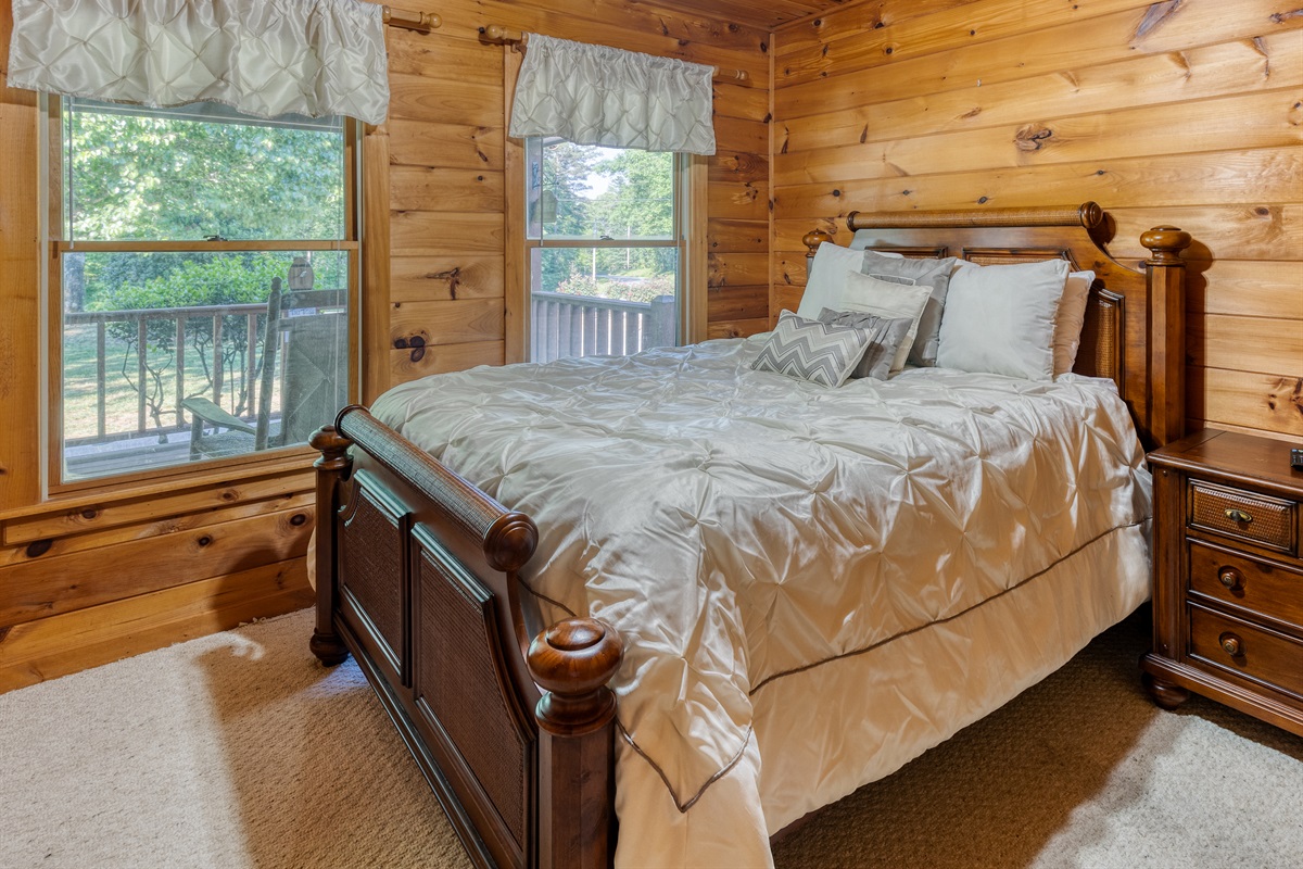 Queen Bedroom 1