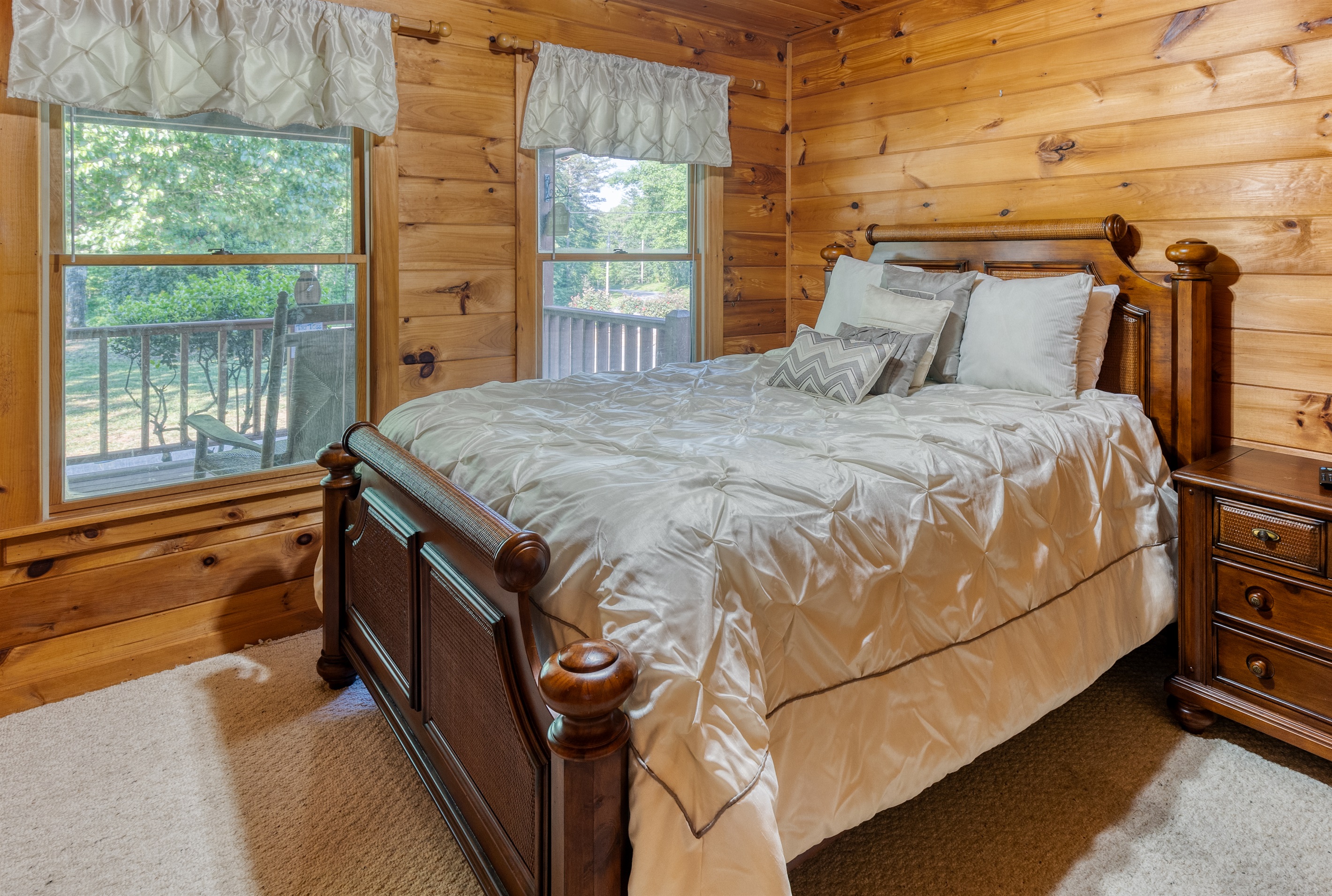 Queen Bedroom 1