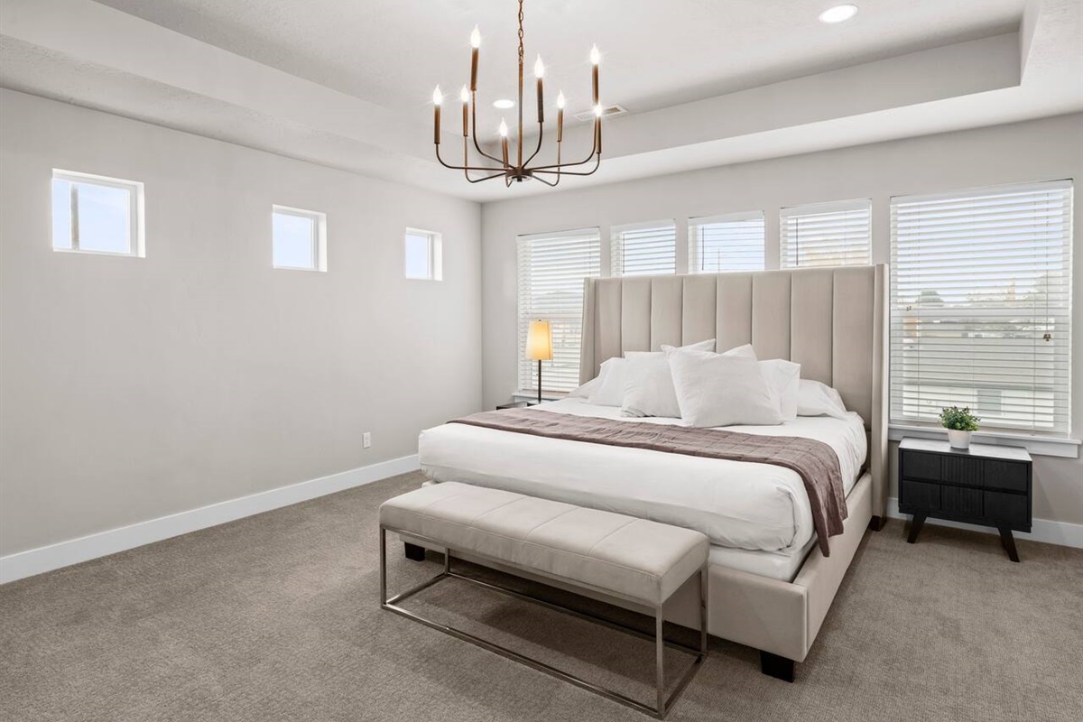 Master Bedroom - Upstairs