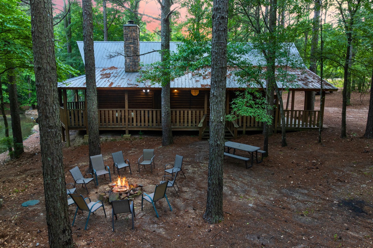 Firepit and outdoor seating—perfect for evenings with friends.
