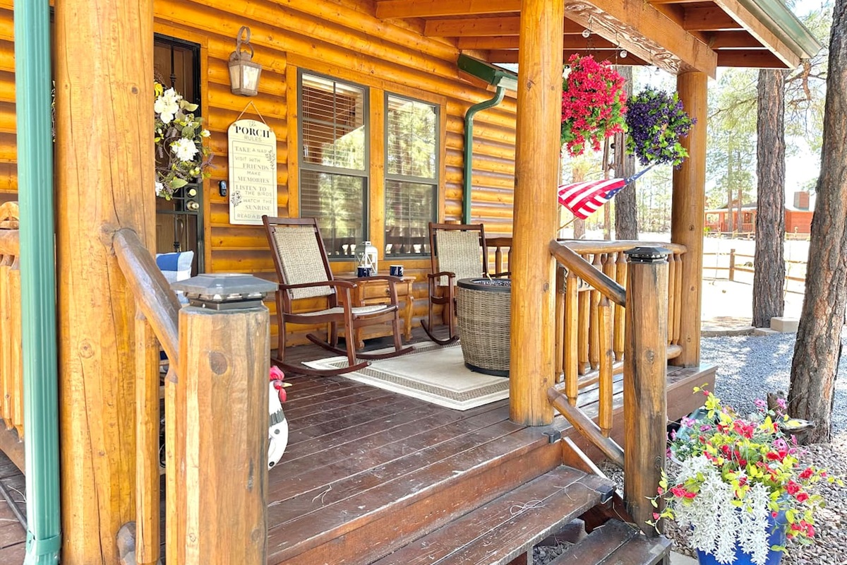 Front door is easily accessible with just a few steps.