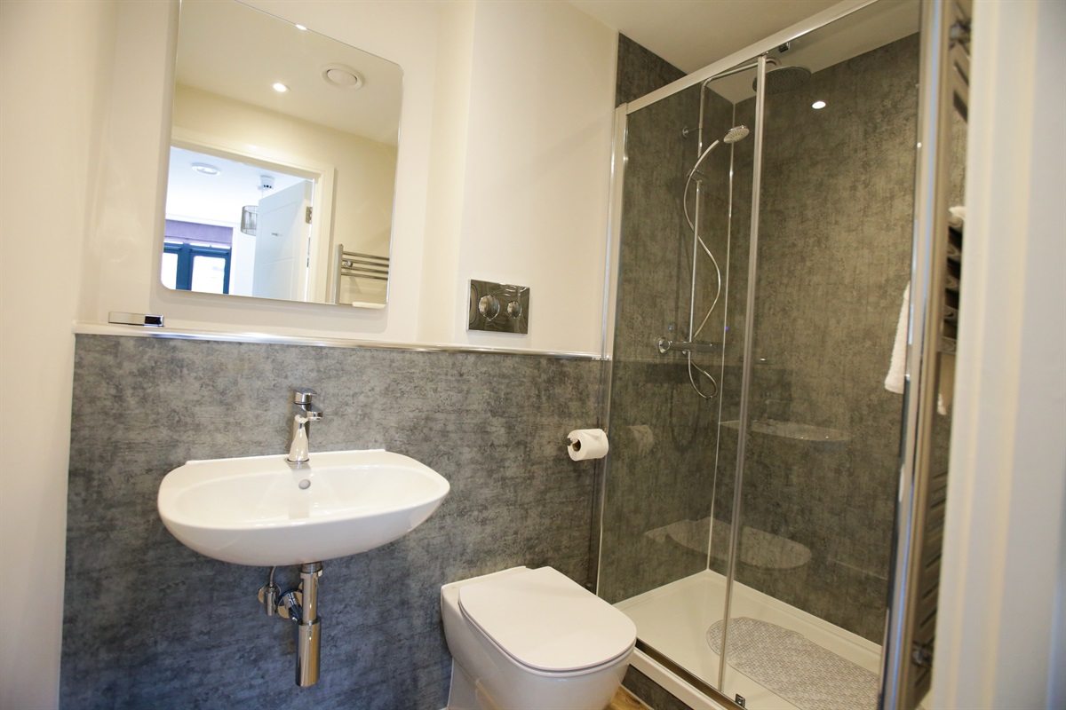 Ensuite Bathroom