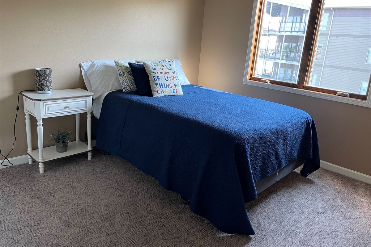 Guest Room #2 Queen bed