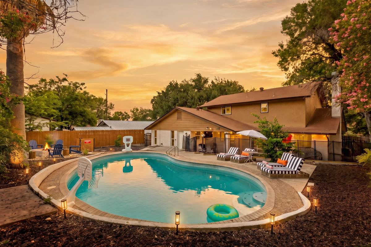 Spacious private pool with lounge chairs—perfect for sunny days ☀️💦