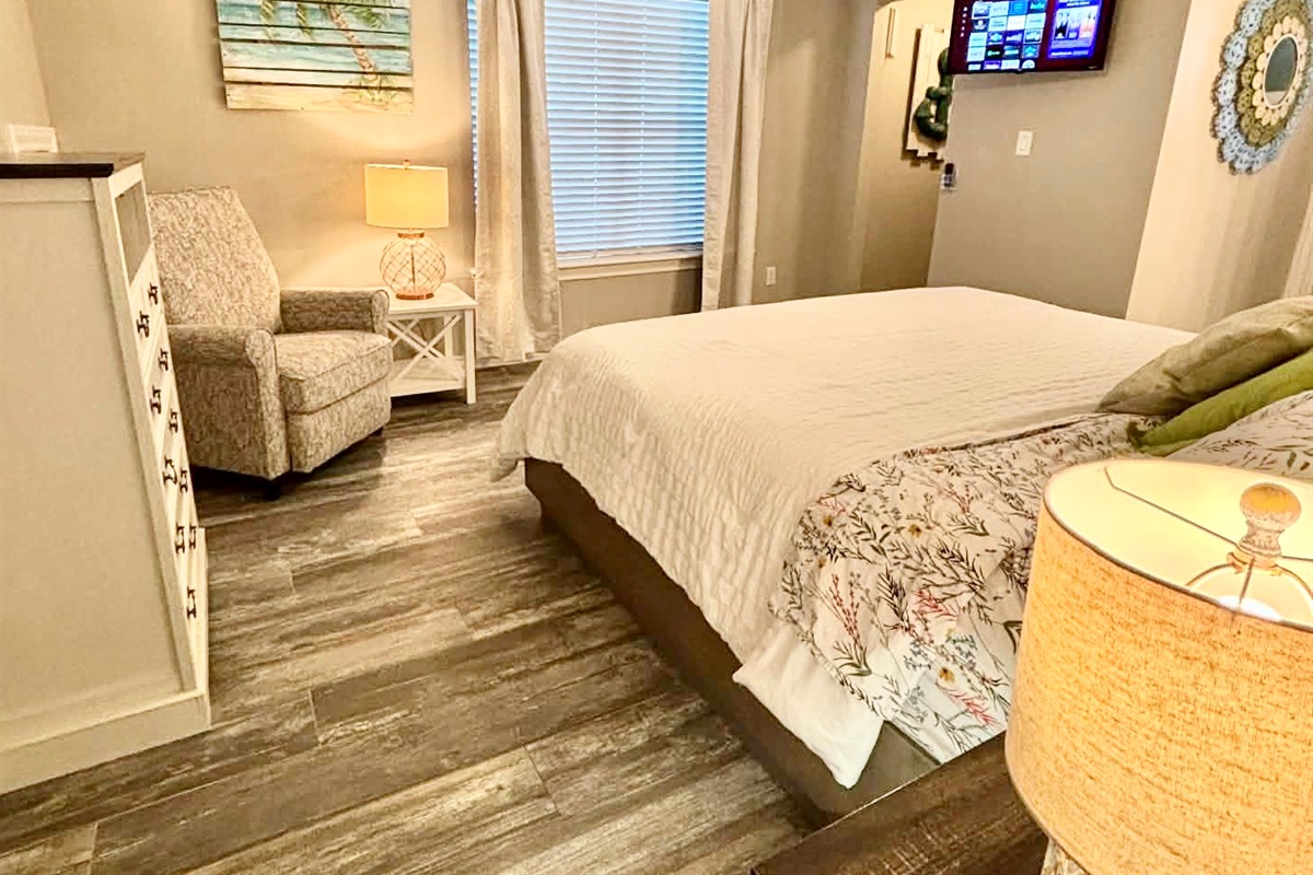 First Floor green room