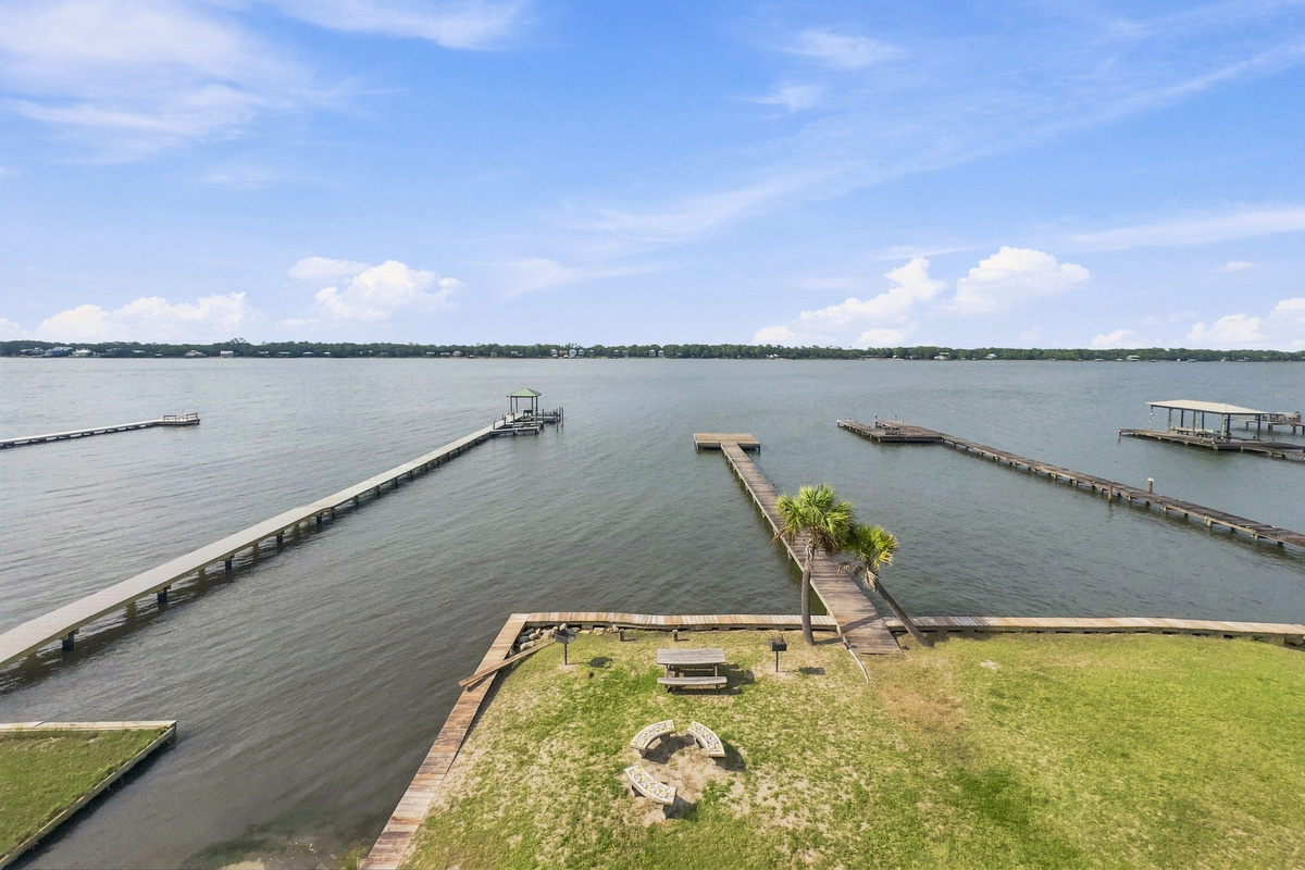 Direct Little Lagoon frontage with a private pier — bring your boat